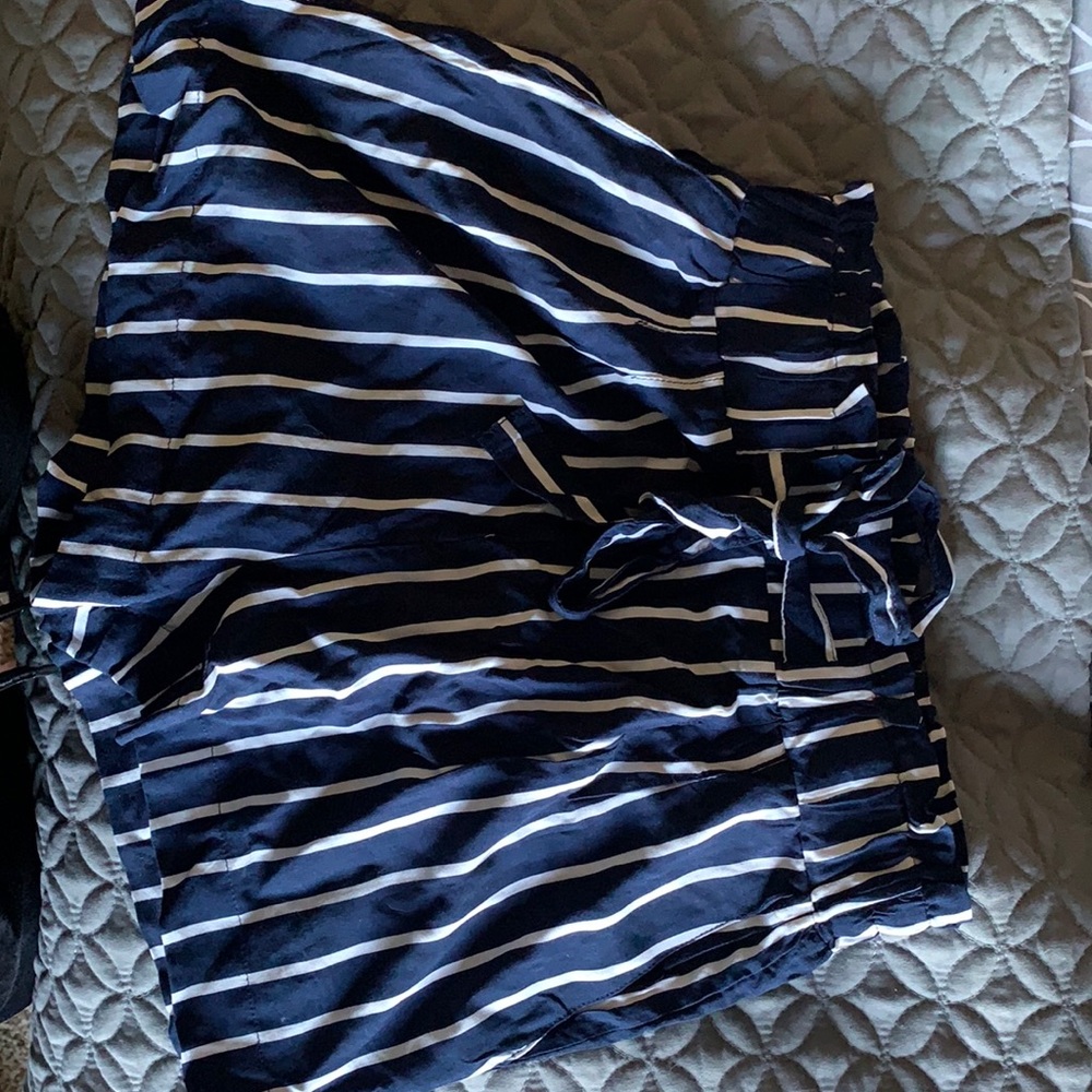 dark blue and white striped flowy shorts